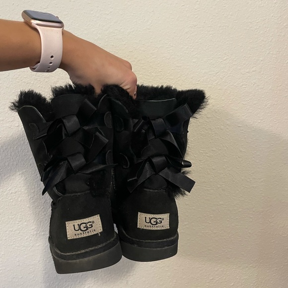 Bailey bow II Ugg Australia black bow boots - Picture 4 of 9
